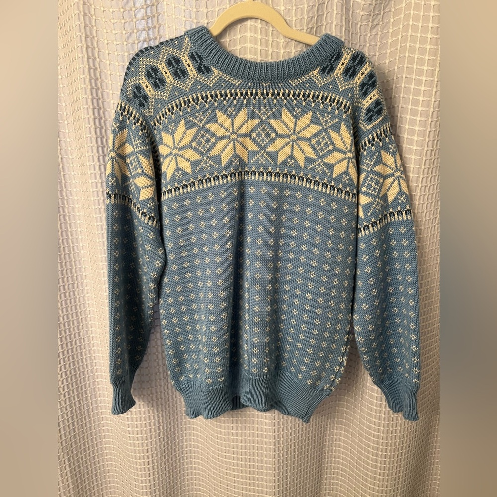 Dale of Norway Blue snowflake sweater